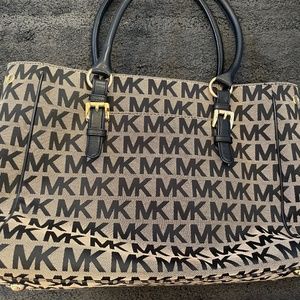 Michael Kors Logo black/tan Shoulder Bag